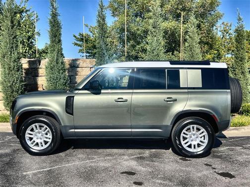 2025 Land Rover Defender P300