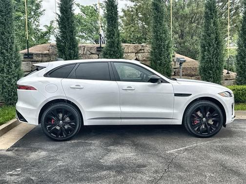 2026 Jaguar F-PACE P400 R-Dynamic S