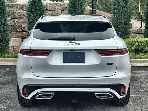 2026 Jaguar F-PACE P400 R-Dynamic S