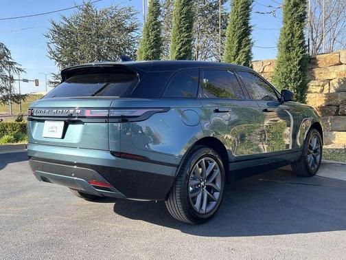 2026 Land Rover Range Rover Velar P250 Dynamic SE