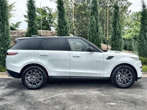 2025 Land Rover Range Rover Sport P360 SE