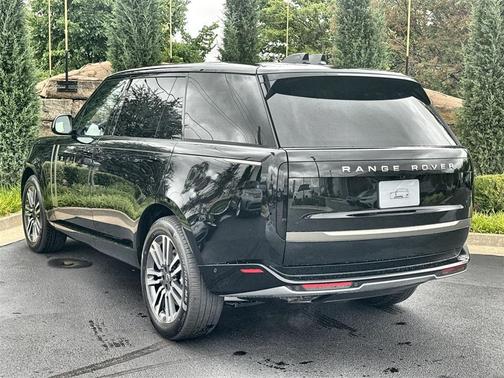 2025 Land Rover Range Rover P530 SE 7 Seat