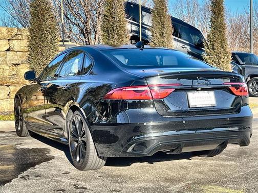 2024 Jaguar XF R-Dynamic SE
