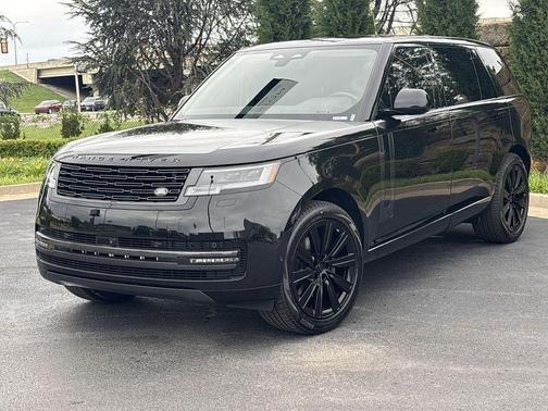 Santorini Black 2026 Land Rover Range Rover P400 SE 7 Seat