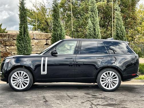2025 Land Rover Range Rover P530 Autobiography