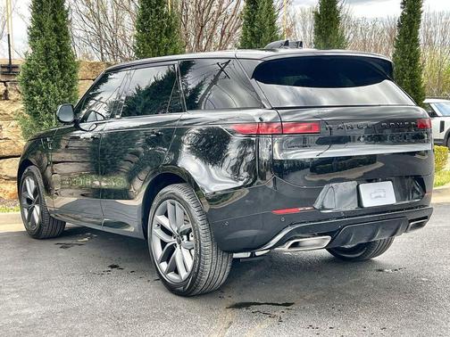 Santorini Black 2026 Land Rover Range Rover Sport P400 Dynamic SE