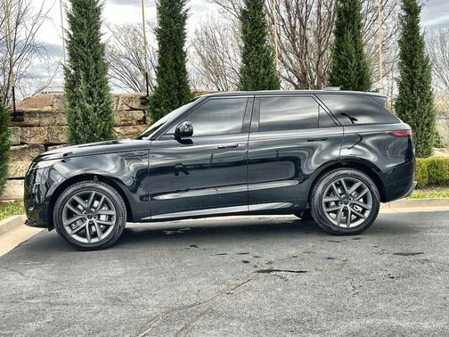 Santorini Black 2026 Land Rover Range Rover Sport P400 Dynamic SE