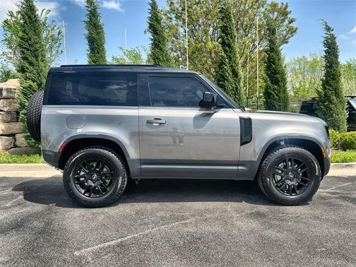 2025 Land Rover Defender P300 S