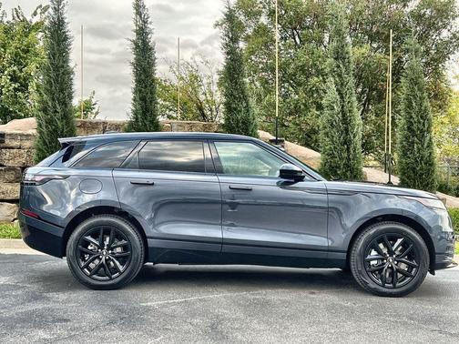2025 Land Rover Range Rover Velar P400 Dynamic SE