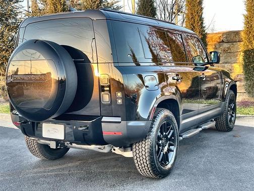 2026 Land Rover Defender 110 S