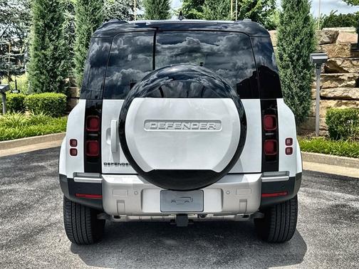 2025 Land Rover Defender P300