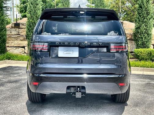 2025 Land Rover Discovery P360 Dynamic SE