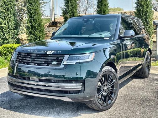 2025 Land Rover Range Rover P530 SE
