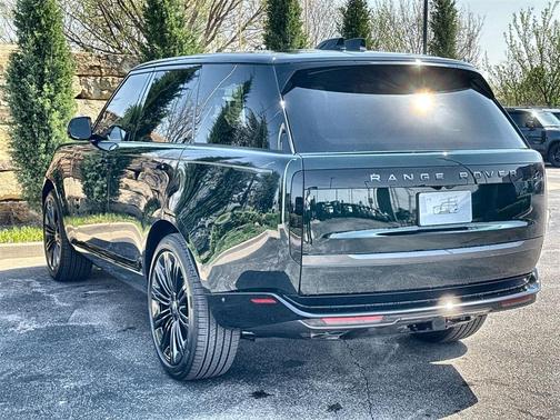 2025 Land Rover Range Rover P530 SE