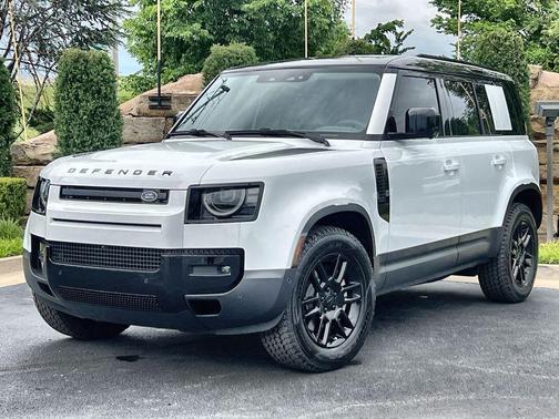 Fuji White 2026 Land Rover Defender P300 S