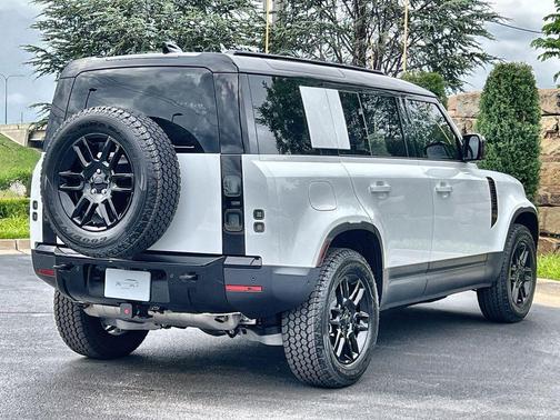 Fuji White 2026 Land Rover Defender P300 S