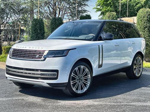 Ostuni Pearl White 2026 Land Rover Range Rover P400 SE