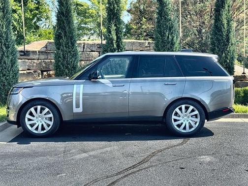 2023 Land Rover Range Rover P400 SE