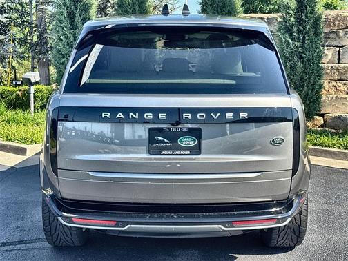 2023 Land Rover Range Rover P400 SE