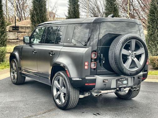 2022 Land Rover Defender Carpathian Edition