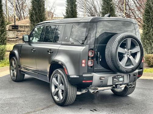2022 Land Rover Defender Carpathian Edition