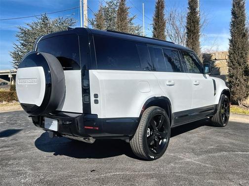 2026 Land Rover Defender P400 X-Dynamic SE