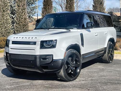 2026 Land Rover Defender P400 X-Dynamic SE