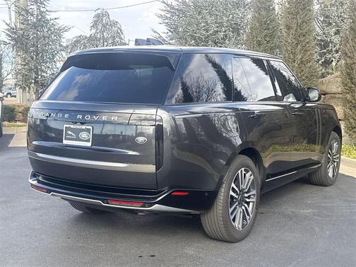 2023 Land Rover Range Rover P530 SE