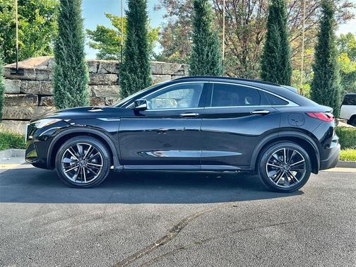 2022 INFINITI QX55 LUXE