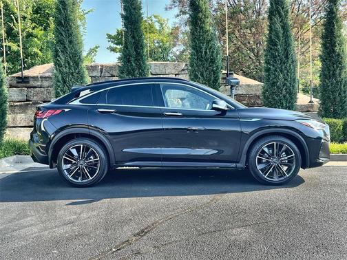2022 INFINITI QX55 LUXE