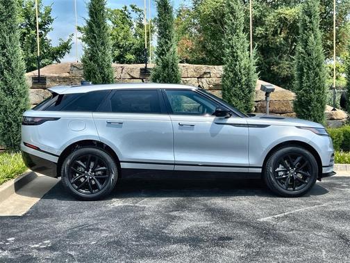2025 Land Rover Range Rover Velar P250 Dynamic SE
