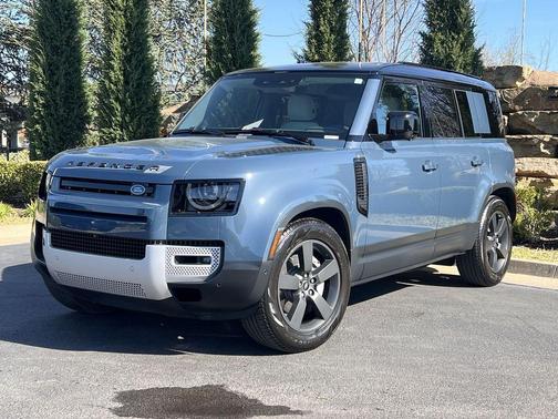 2025 Land Rover Defender P400 S