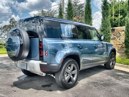 2025 Land Rover Defender P400 S