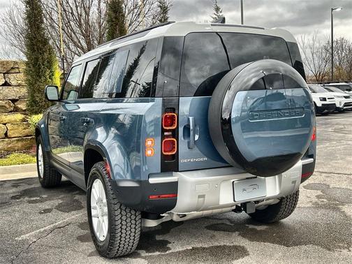 2025 Land Rover Defender P300