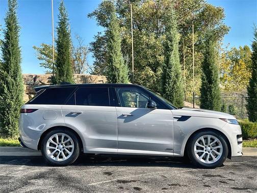 2025 Land Rover Range Rover Sport P550 Autobiography
