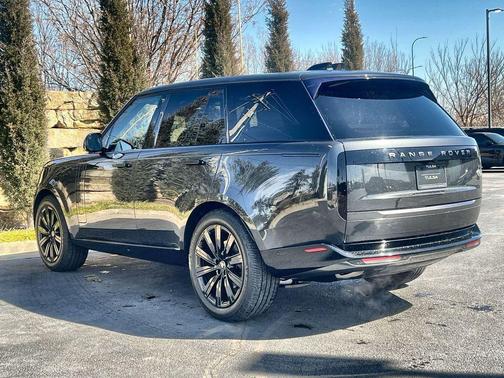 2023 Land Rover Range Rover P400 SE