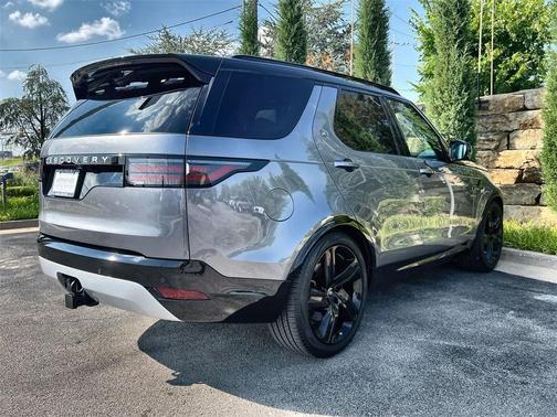 2025 Land Rover Discovery P360 Metropolitan Edition