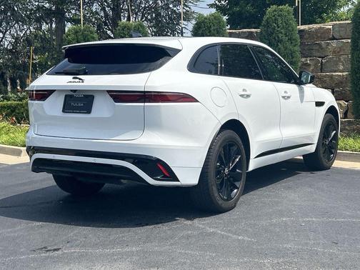 Fuji White 2025 Jaguar F-PACE P250 R-Dynamic S