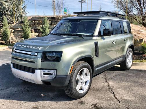 2021 Land Rover Defender 110 SE