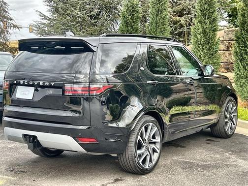 2025 Land Rover Discovery P360 Metropolitan Edition