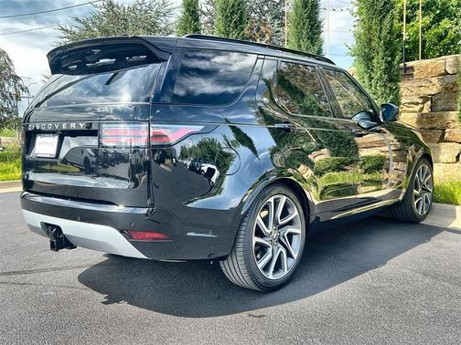 2025 Land Rover Discovery P360 Metropolitan Edition