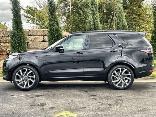 2025 Land Rover Discovery P360 Metropolitan Edition