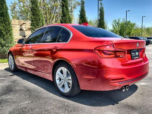 2018 BMW 330 i
