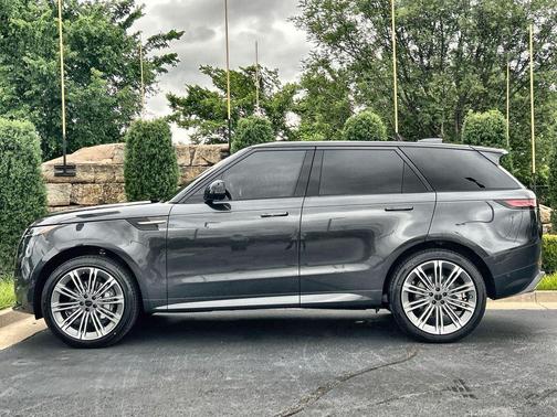 Carpathian Grey 2026 Land Rover Range Rover Sport P400 Dynamic SE