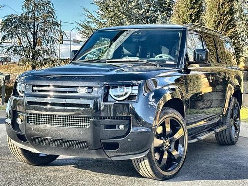 2026 Land Rover Defender 130 X-Dynamic SE