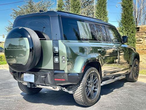 2026 Land Rover Defender P400 X-Dynamic SE