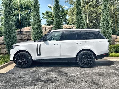 2025 Land Rover Range Rover P550e Autobiography