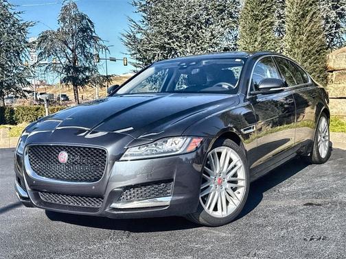 2020 Jaguar XF 30t Prestige