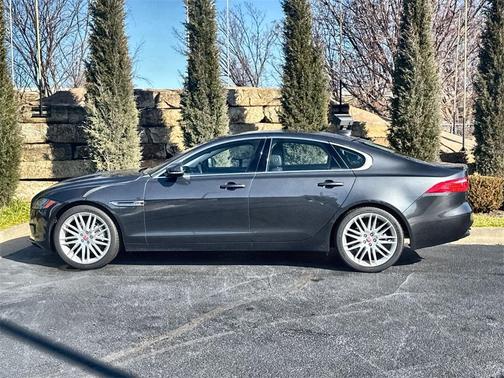 2020 Jaguar XF 30t Prestige