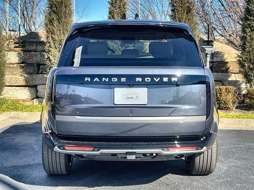 2026 Land Rover Range Rover P400 SE